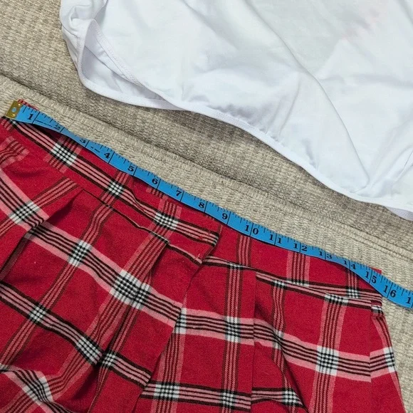 Schoolgirl Crop Top and Plaid Skirt Set - Picture 9 of 9